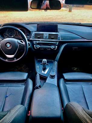 BMW SÉRIE 3 328i 2016 image 10
