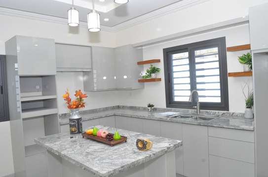 Villas neuves à vendre à NGAPAROU image 5