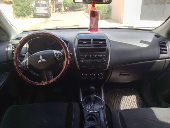 Mitsubishi RVR image 4