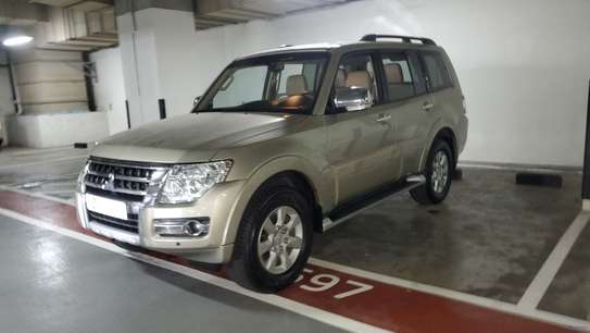 Mitsubishi Pajero 2017 image 2