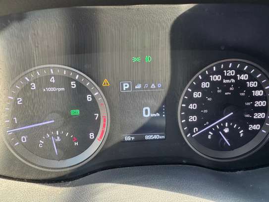 Hyundai Tucson 1.6L essence  2017 image 14