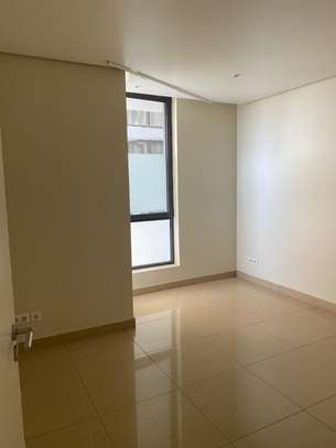 Splendide Appartement F3 à louer à la Résidence Water front image 8