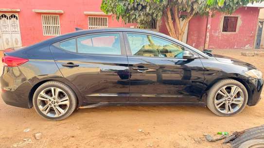 HYUNDAI ELANTRA 2017 image 5