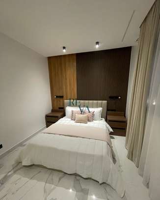 RESIDENCE SEVEN image 11