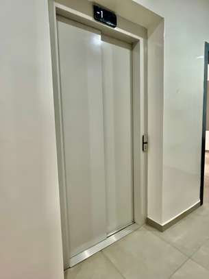 Appartement F3 neuf à louer au point E image 3