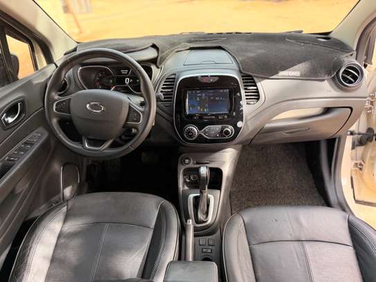 RENAULT QM3 2018 image 9