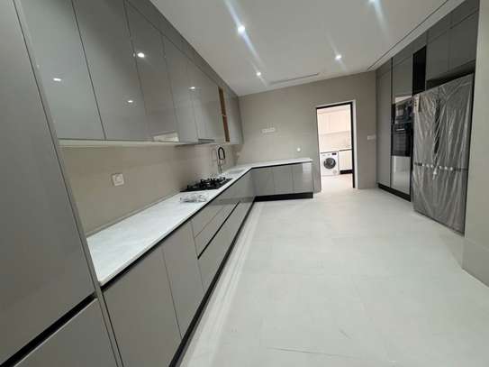 Appartement à vendre àux plateau à côté de Poulmane image 4
