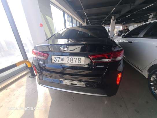 2019 Kia K5 image 1