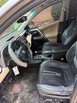 Toyota Rav 4 2013 image 9