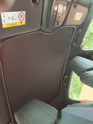 PEUGEOT 3O8 GT LINE 2017 image 8