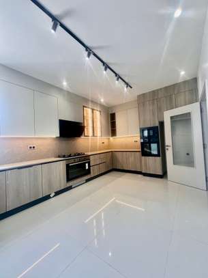 Appartement F4 à vendre à Mermoz à 3 mn de la corniche image 8