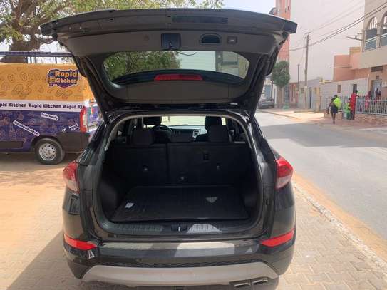 HYUNDAI Tucson 2018 image 6