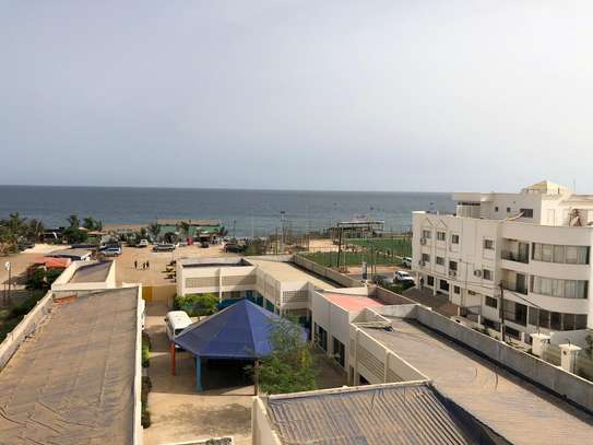 Appartement meublé vue mer Almadies image 8