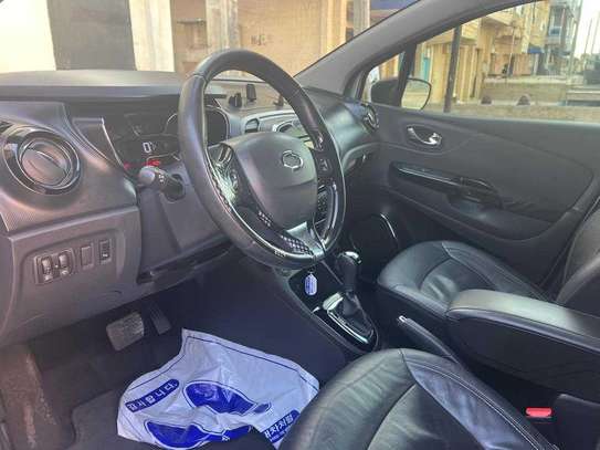 Renault QM3 capture 2016 image 9