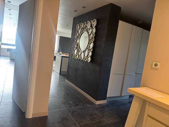 Appartement meublé à louer aux Point E image 12