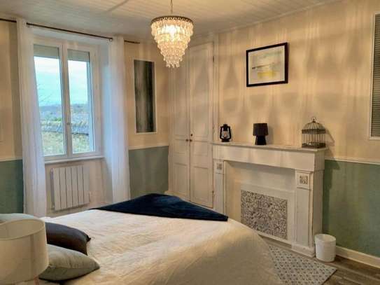 Chambre et studio meublés climatisés à louer par jours image 10