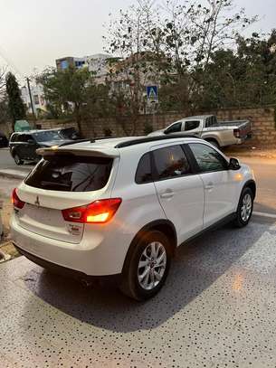 Mitsubishi rvr image 6