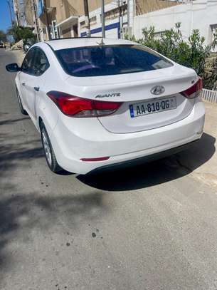 Hyundai avante à louer image 7