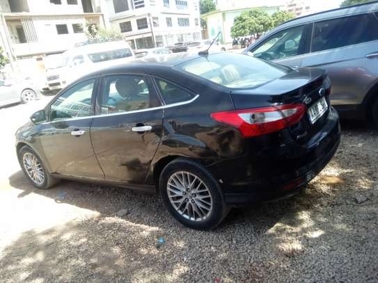 FORD FOCUS 2012 image 3