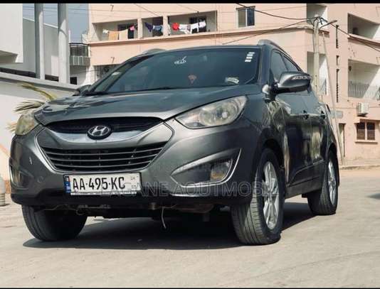 Hyundai tucson image 1