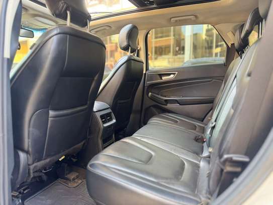 Ford Edge Titanium 2019 image 8