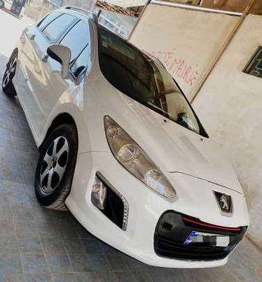 Peugeot  308 SW 2013 image 1
