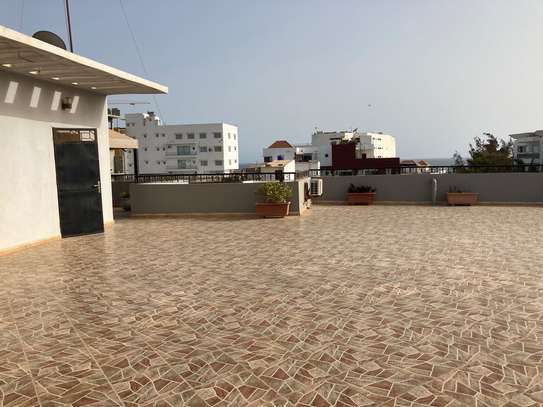 Grande villa aux Almadies proche corniche image 12