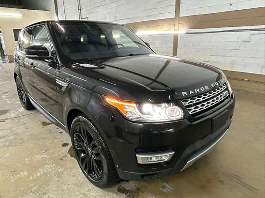Range Rover Sport image 2