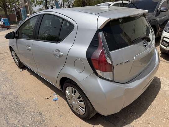 Toyota Prius hybride 2017 image 9