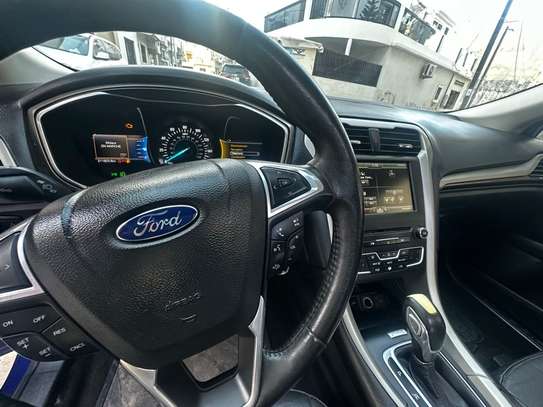Ford fusion se 2016 image 5