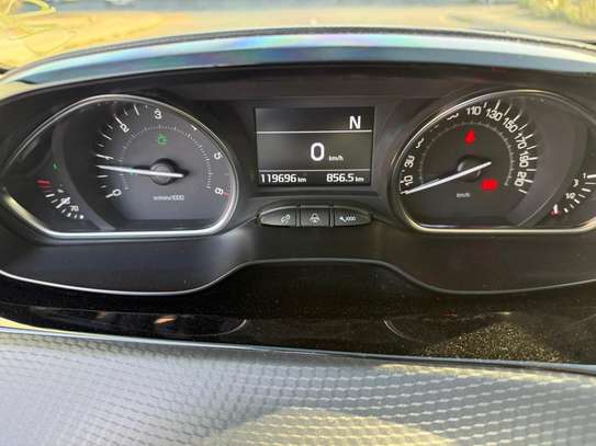 PEUGEOT 2008 2017 image 11