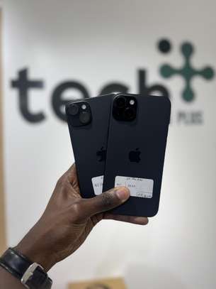 IPhone 15 Plus 128 & 256GB | E-SIM image 1