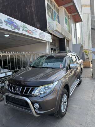 Mitsubishi L200 2018 image 7