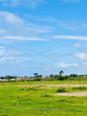 Terrain titre foncier à vendre à lac rose image 4