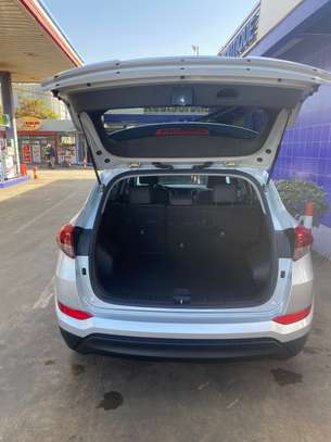 Hyundai Tucson 2018 image 2