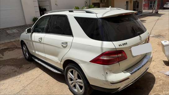 Mercedes ML 350 4MATIC Essence image 3