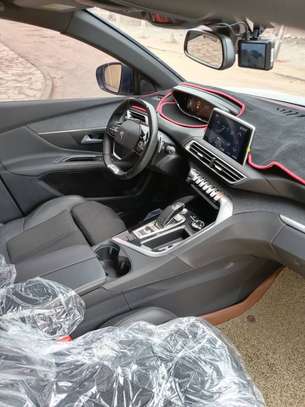 Peugeot 3008 2019 image 7