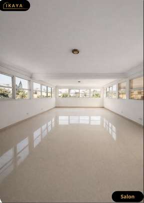 Villa de prestige R+2 aux Almadies image 3