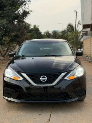 Nissan sentra image 2