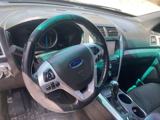 Ford explorer image 7