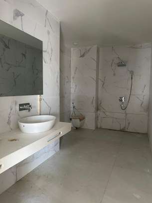 Appartements F4 et F5 à louer au point E image 7