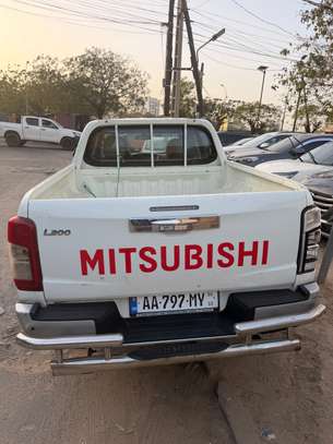 Mitsubishi L200 gls 2023 image 4