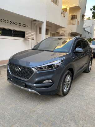 Hyundai Tucson image 3