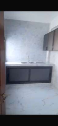 Apparemment type F3 récent aux mamelles image 1