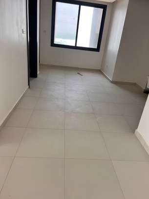 Grand apt F5 tout neuf à Ngor virage image 8