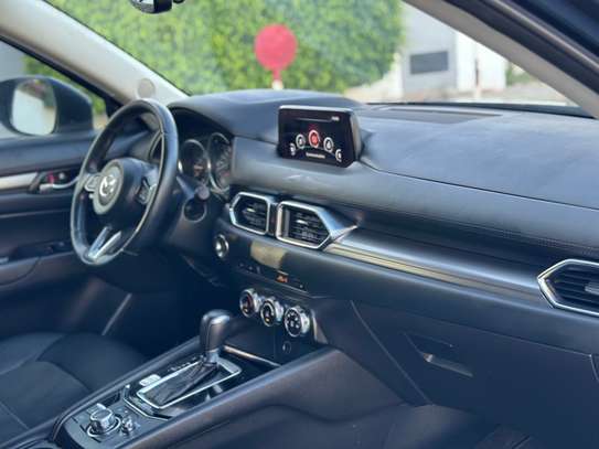 MAZDA CX-5 année 2017 venant image 7