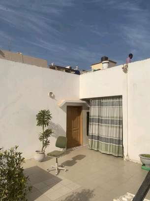 Villa R+2 150 m2  titre foncier individuel image 2