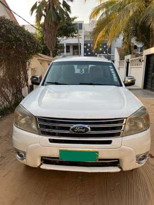 Ford Everest image 1