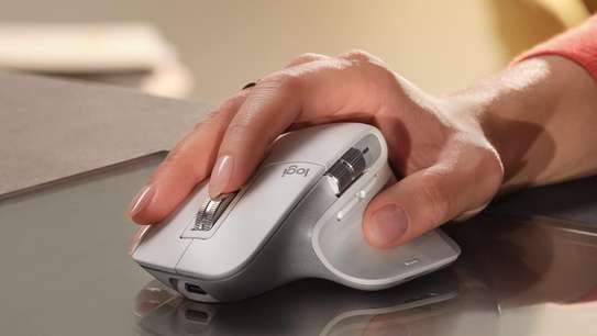 Souris Ergonomique Logitech MX Master 4 image 2
