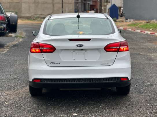 FORD FOCUS SE 2016 image 4